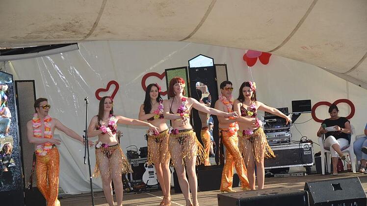 Die Tanzschule Gehde entführte nach HawaiK.-H. Hofmann