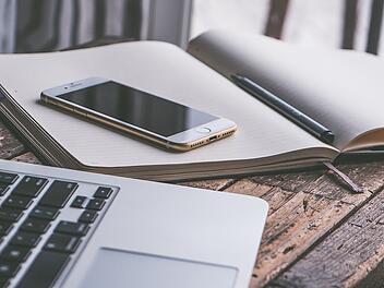 11 Tipps, um weniger Zeit am Smartphone zu verbringen
