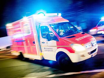 Ein schwerer Unfall ereignete sich am Dienstag bei Bad Neustadt. Symbolbild: Marcel Kusch/dpa