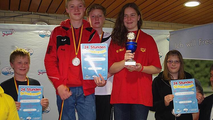 24-Stunden-Schwimmen im Crana Mare Kronach. Foto: Heike Sch&uuml;lein