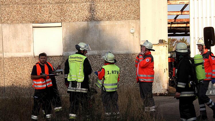 Szenen unangekündigten Übung der Feuerwehren Weisendorf und Großenseebach am Donnerstag, 20. September. Foto: Richard Sänger