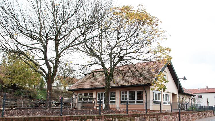 Das Kindergartengebäude in Gefäll soll abgerissen und an gleicher Stelle neu gebaut werden.Das Kindergartengebäude in Gefäll soll abgerissen und an gleicher Stelle neu gebaut werden.