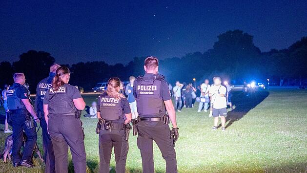 Schlägerei nach Messerangriff im Hamburger Stadtpark