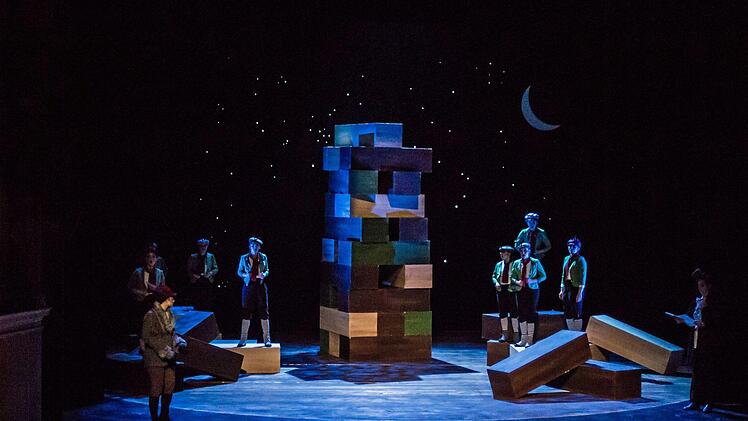 Probenimpressionen aus dem Landestheater: Die Familienoper "Pinocchio" feiert am Samstag Premiere in Coburg. Ein wichtige Rolle spielt der Kinderchor des Landestheaters.Foto: Jochen Berger