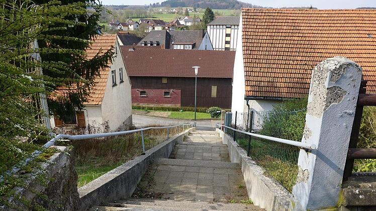 Die zweite Treppe zum Josefsheim wird künftig nicht mehr benötigt und  stillgelegt.Marion Eckert