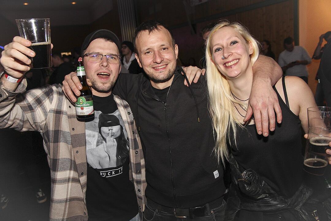 Mit vielen Party-Songs der 80er & 90er und Rock-Pop Klassikern