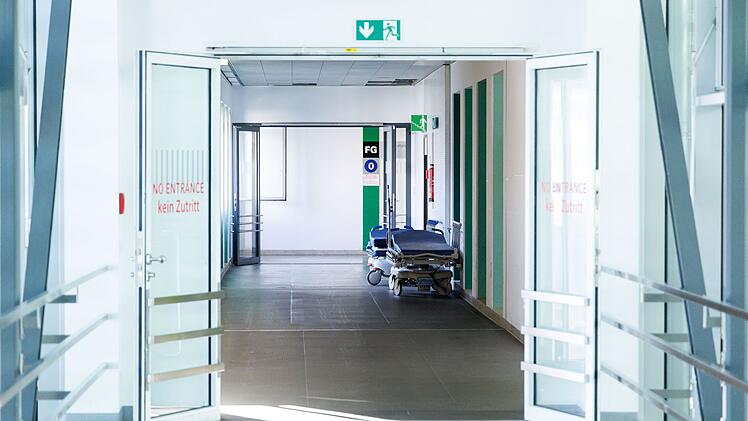 Essen: Besucher rasten in Klinik aus - Frau (23) schwer verletzt