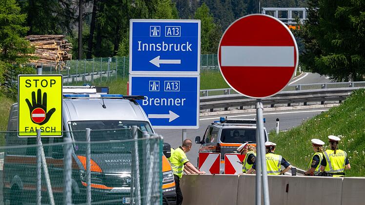 Demonstration und Totalsperre auf Brennerautobahn