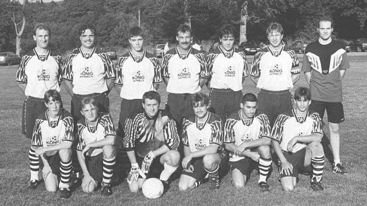 Das Team des FC Fuchsstadt 1997: Martin Halbig: Das war während meiner ersten Spielertrainer-Zeit beim FC Fuchsstadt. Ich glaube, bei irgendeinem Pokalwettbewerb.