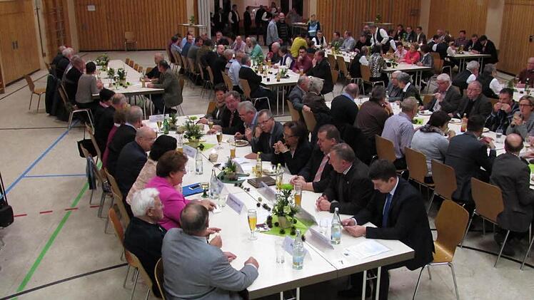 Feierlichkeit zum 50-jährigen Bestehen des CSU-Ortsverbandes Schondra Foto: Michael Belz