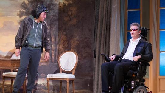 Szene aus dem Stück "Ziemlich beste Freunde"Foto: Mariell Dörrschmidt