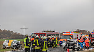 Frontalcrash bei Ornbau (Landkreis Ansbach) fordert Todesopfer