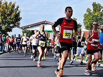 Am Samstag fiel zum elften Mal der Startschuss zum Medical Park Marathon.Foto: Gabi Arnold