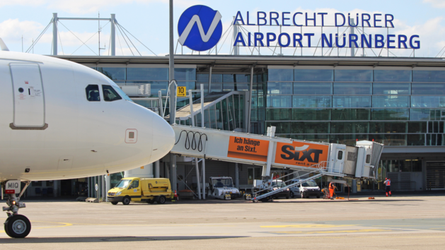 Flughafen Nürnberg hat neuen Benimm-Kodex für Passagiere - immer wieder Ärger
