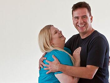 Traumpaar der "Coburger Sommeroperette" für den "Zigeunbaron" von Johann Strauß: Eva-Marie Misinski als Saffi und Harrie van der Plas als Sándor Barinkay bei der Probenarbeit. Foto: Jochen Berger