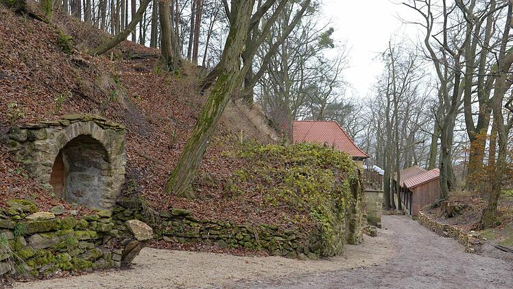 Weiter unten sind Kellerhaus und K<egelbahn. Foto: Ronald Rinklef