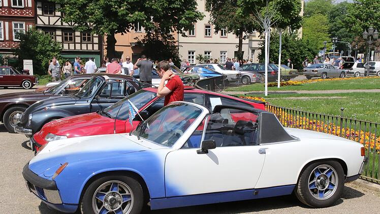 Impressionen vom 15. Coburger Old- und Youngtimertreffen auf dem Schlossplatz.Foto: Wolfgang Desombre