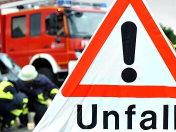 Eine Autofahrerin hatte bei einem Unfall  in Unterfranken mehr als nur einen Schutzengel. Symbolfoto: Stefan K&ouml;rber/Adobe Stock