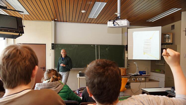 Schüler können  sich am Frobenius-Gymnasium für die verlängerte Mittelstufe entscheiden. Archiv/A. Guzy
