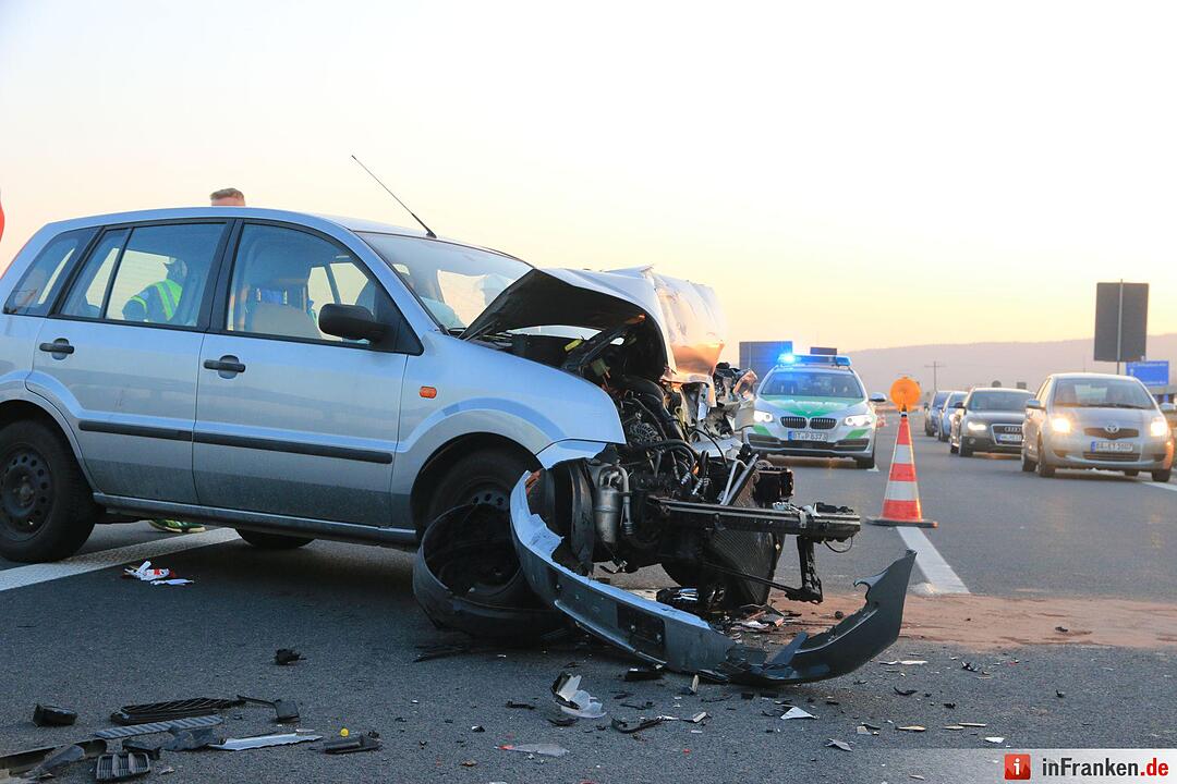 Autos kollidieren auf A73 bei Breitengüßbach