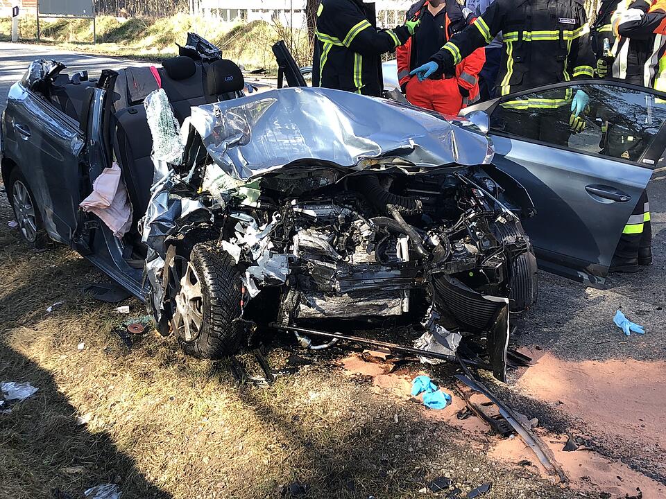 Mittelfranken: Mehrere Verletzte nach Frontalcrash