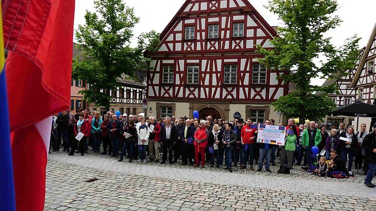 Impressionen von der Kundgebung   Foto: Richard Sänger