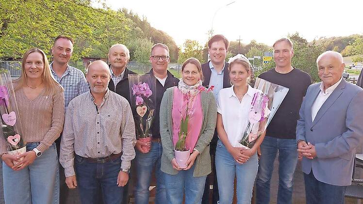 Das neue Vorstands-Team des Obst- und Gartenbauvereins Schwabthal freut sich auf die kommenden Aufgaben.