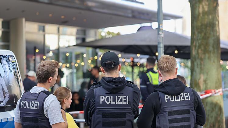 Zwei M&auml;nner verhelfen H&auml;ftling zur Flucht