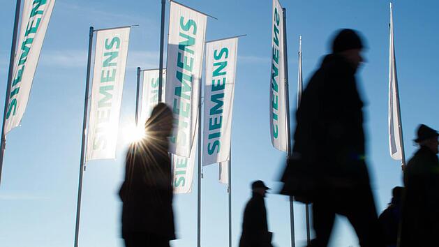 Die tiefgreifende Neuordnung von Siemens ist beschlossene Sache. Foto: Peter Kneffel/dpa