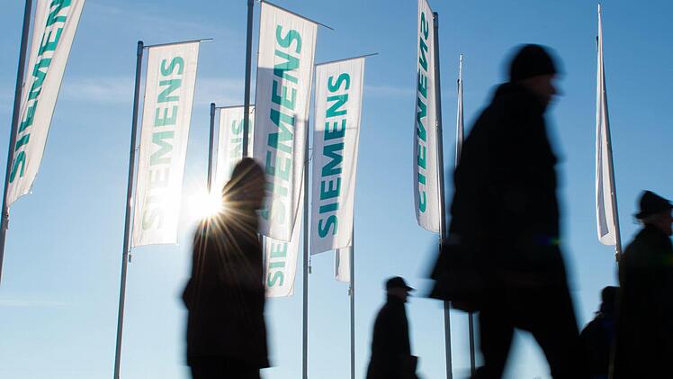 Die tiefgreifende Neuordnung von Siemens ist beschlossene Sache. Foto: Peter Kneffel/dpa