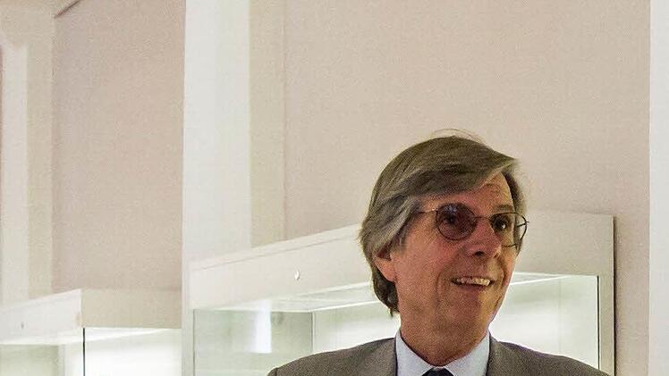 "Mister Glas"  (Dr. Sven Hauschke):  Der Nachfolger von Dr. Klaus Weschenfelder als Direktor der Coburger Kunstsammlungen kommt aus den eigenen Reihen. Denn Dr. Sven Hauschke ist seit vielen Jahren Leiter des Glasmuseums in der Rosenau und zudem zuständig für das historische Glas auf der Veste.
