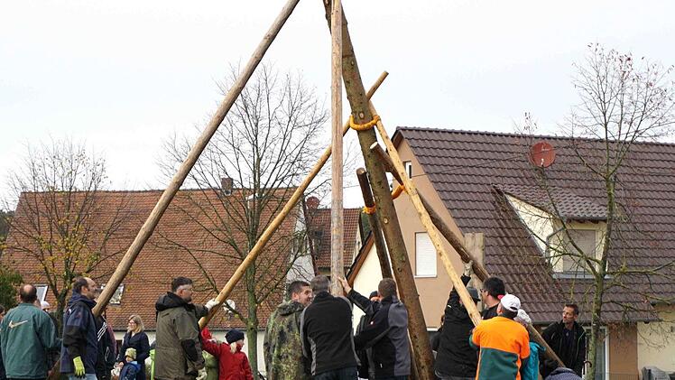 Baumaufstellen in Buch bei Weisendorf