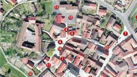 Luftaufnahme von Ebenhausen mit Schloss. Foto: Geiger