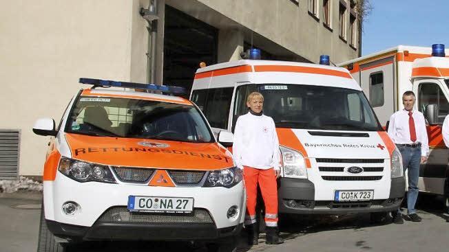 Zukunft ungewiss: Ob die Fahrzeuge des BRK weiterhin von der Sally-Ehrlich-Straße in Coburg aus zu ihren Einsätzen fahren, ist ungewiss. Ein Gutachten zur rettungsdienstlichen Versorgung der Menschen im Landkreis Coburg empfiehlt nämlich zwei Rettungswachen - Coburg-Nord und Coburg-Süd. Foto: CT-Archiv