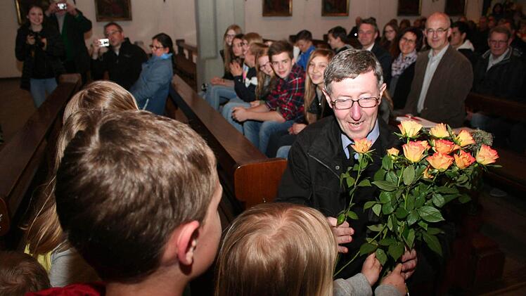 Rosen von den jüngsten Gemeindegliedern Foto: Evir Seeger