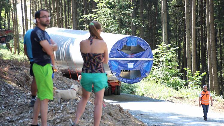 An den "7 Fuhren" kam der Selbstfahrer trotz seiner 64 Reifen nicht weiter.  Foto: Friedwald Schedel