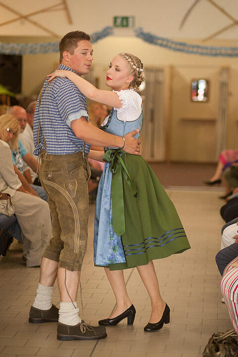 Sandmadla Kuer - Trachtenhof Nuebler