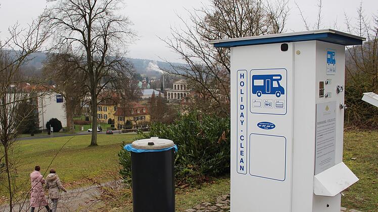 Auch im Winter kommen Touristen auf die Stellplätze, wie hier im Staatsbad Brückenau. Foto: Julia Raab