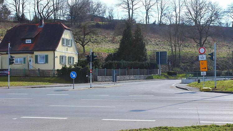 Ab der Kreuzung Trosdorf geht's Richtung Eltmann.Foto: Sandra Trittmacher