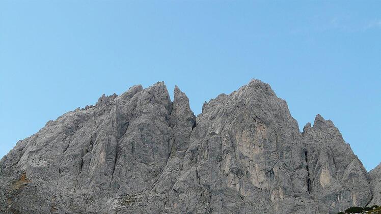 Der "Wilde Kaiser" im Kaisergebirge in Tirol: Hier unternahm am Samstag ein Vater mit seinen drei Söhnen eine Wanderung. Der 28-jährige Sohn stürzte 100 Meter tief und starb. Foto: pixabay.com