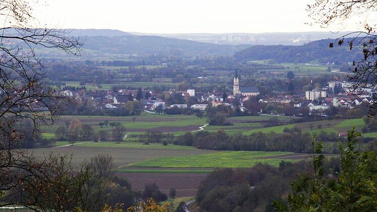 Ebermannstadt, das Herz der Fränksichen Schweiz, verfügt über einen ausgezeichnete Infrastruktur. Dies bestätigte Bürgermeisterin Christiane Meyer (NLE). Foto: Josef Hofbauer