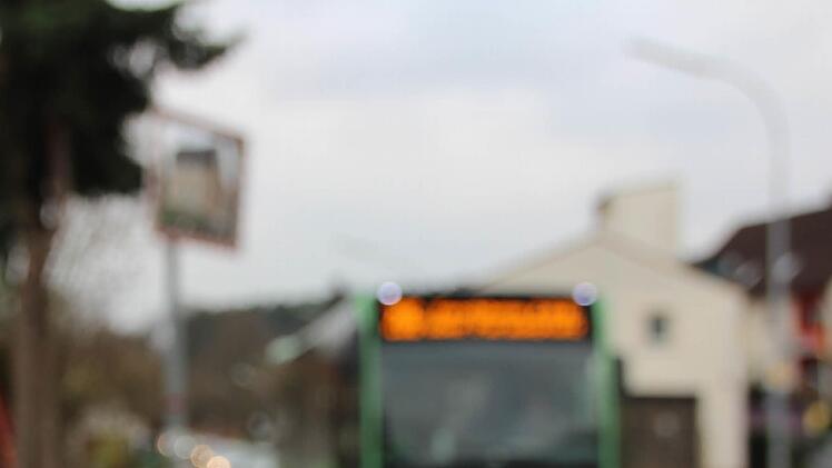 In Würzburg wurde eine Frau im Linienbus betatscht. Symbolfoto: Andreas Oßwald