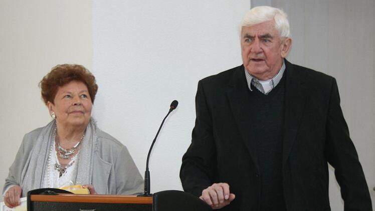 Das Ehepaar Sieglinde und Manfred Nerlich erhielt den Goldenen Apfel. Fotos: Maria Löffler