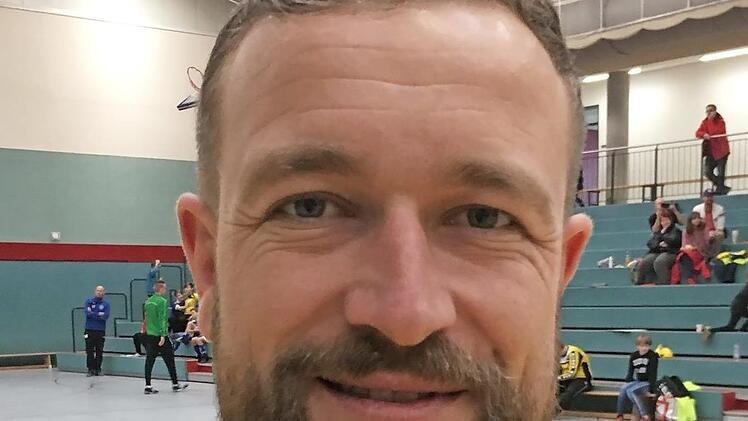 Sebastian Deringer ist mit Leib und Seeler Trainer und Betreuer beim FC FED OLE.