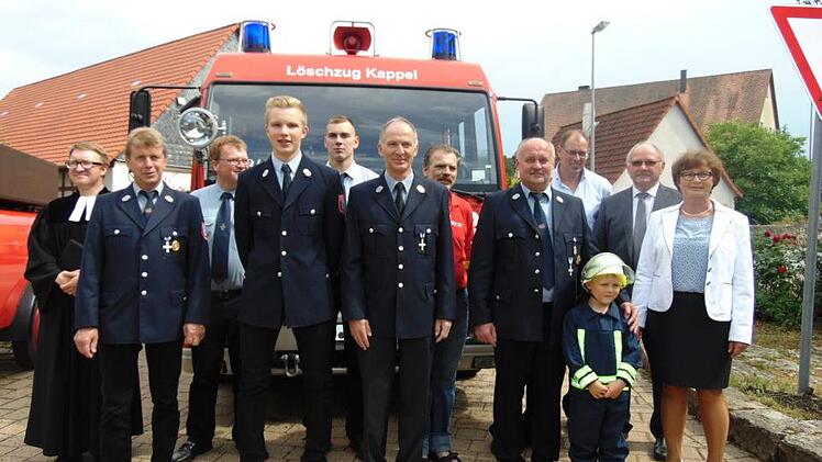 Bei der Fahrzeugweihe Foto: Petra Malbrich