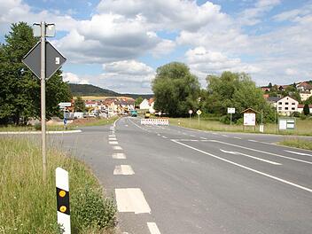 Die größte Kanalbaumaßnahme seit der Inbetriebnahme  der Kläranlage ist fast beendet. Unser Bild zeigt einen Blick auf die Baustelle in Nüdlingen im Frühsommer. Foto: Archiv Ellen Mützel