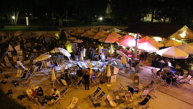 Party auf der medienwiese. Foto: Ralf Ruppert