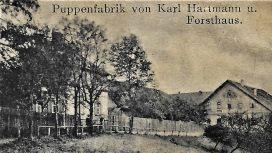 Im ehemaligen Schloss (Götzenhaus) produzierte Karl Hartmann von 1911 bis 1919 größtenteils Puppen.Repro: Gerd Fleischmann