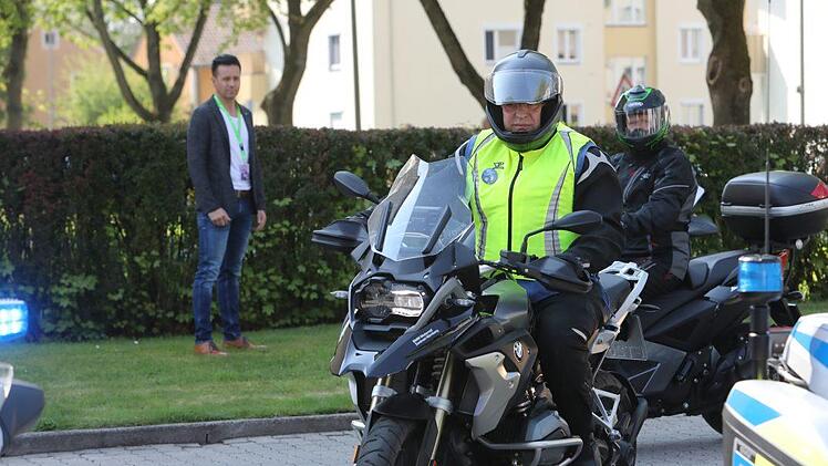 Innenminister Joachim Herrmann zu Gast bei der Motorradsternfahrt. Foto: Barbara Herbst