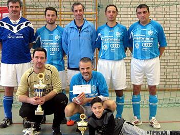 Die "Oldies" machten es vor, die Reservisten taten es ihnen gleich: Nach Platz 1 der Alten-Herren des TSV Kirchehrenbach beim Hallenturnier in Gräfenberg...